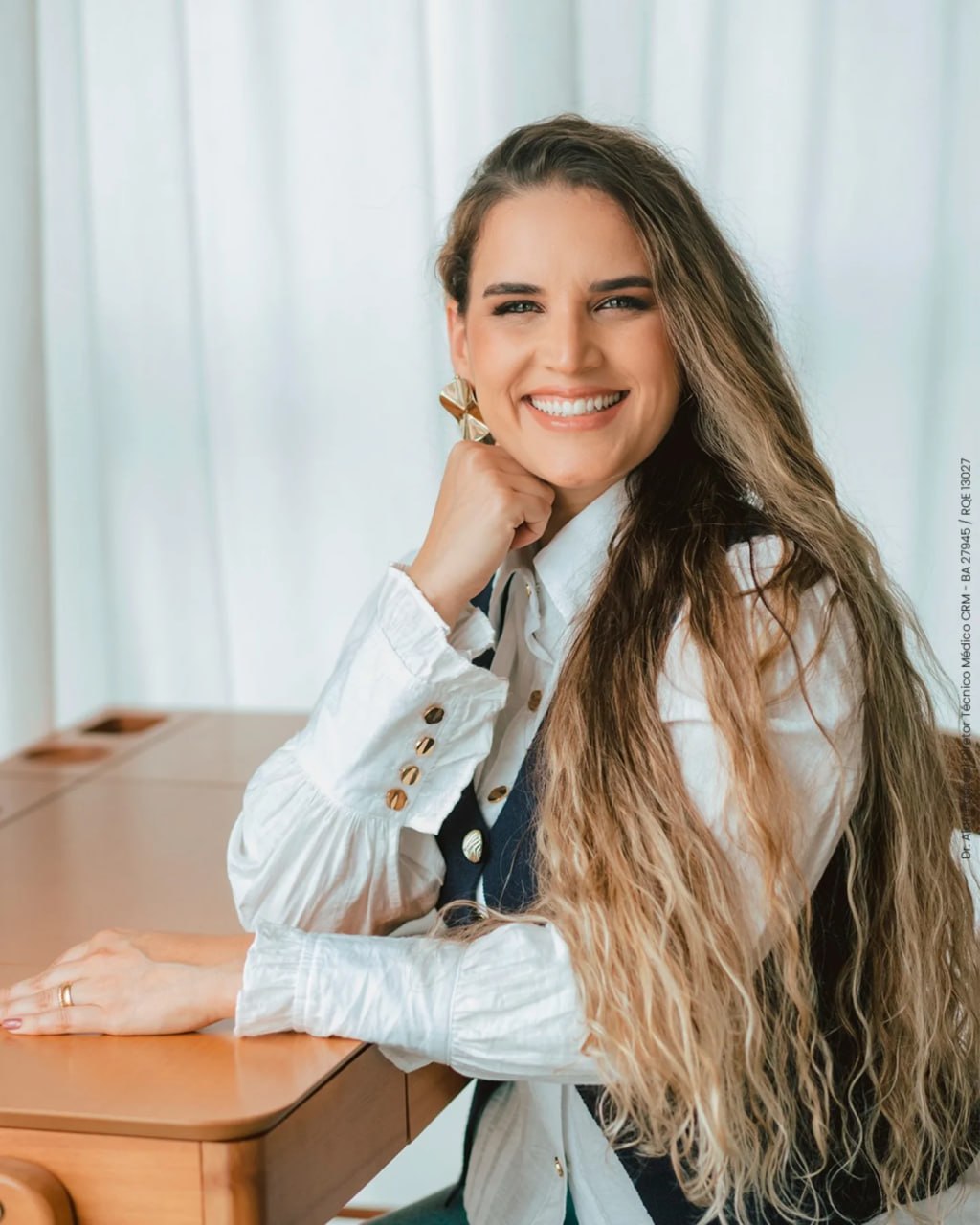 Dra. Thamiris Carvalho — Clínica Geral · Emagrecimento e Obesidade